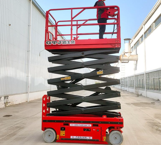 湖南自行走移动式升降机